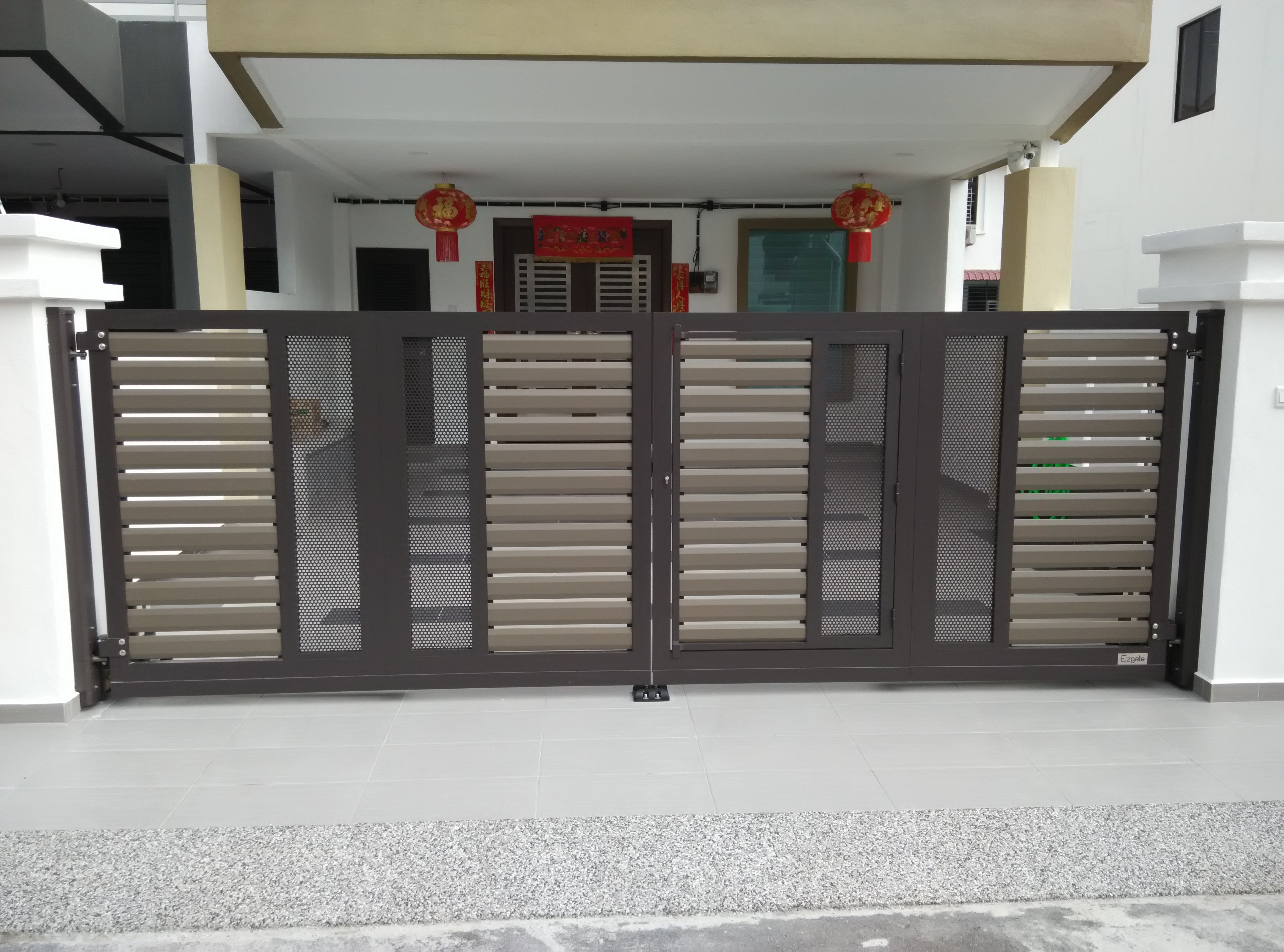 Stainless Steel Entrance Gate 11