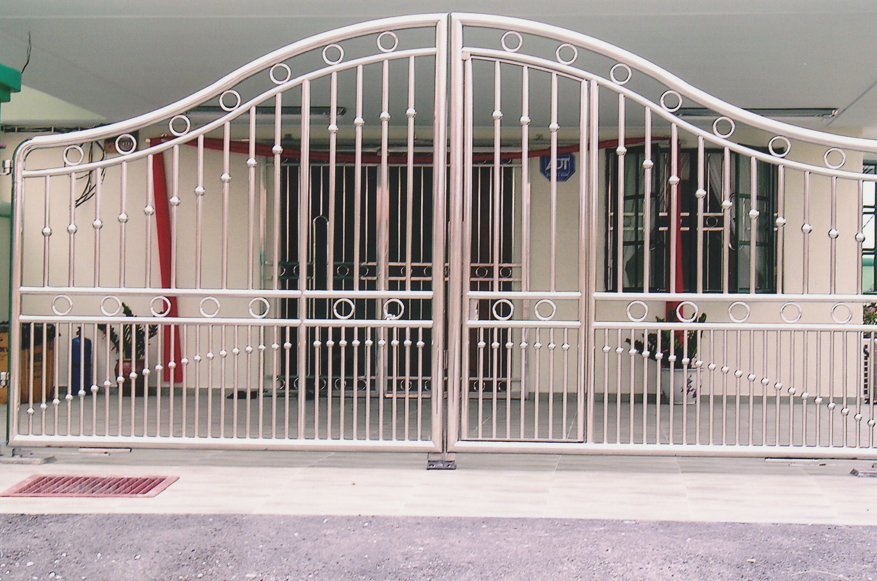 Stainless Steel Entrance Gate 14