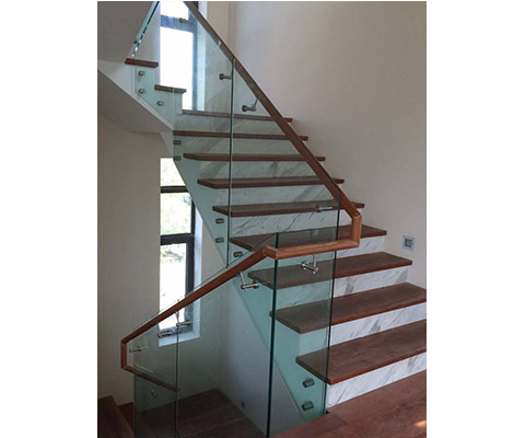 Staircase Railing & Glass 04
